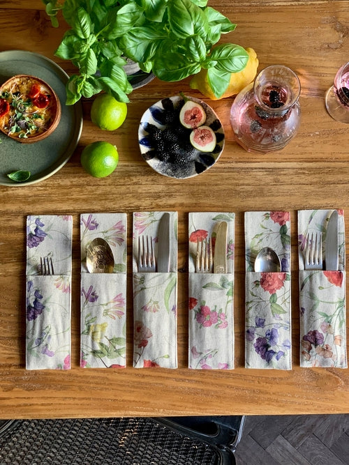 Elegantný držiak na príbory z prírodných materiálov – YEVA.sk