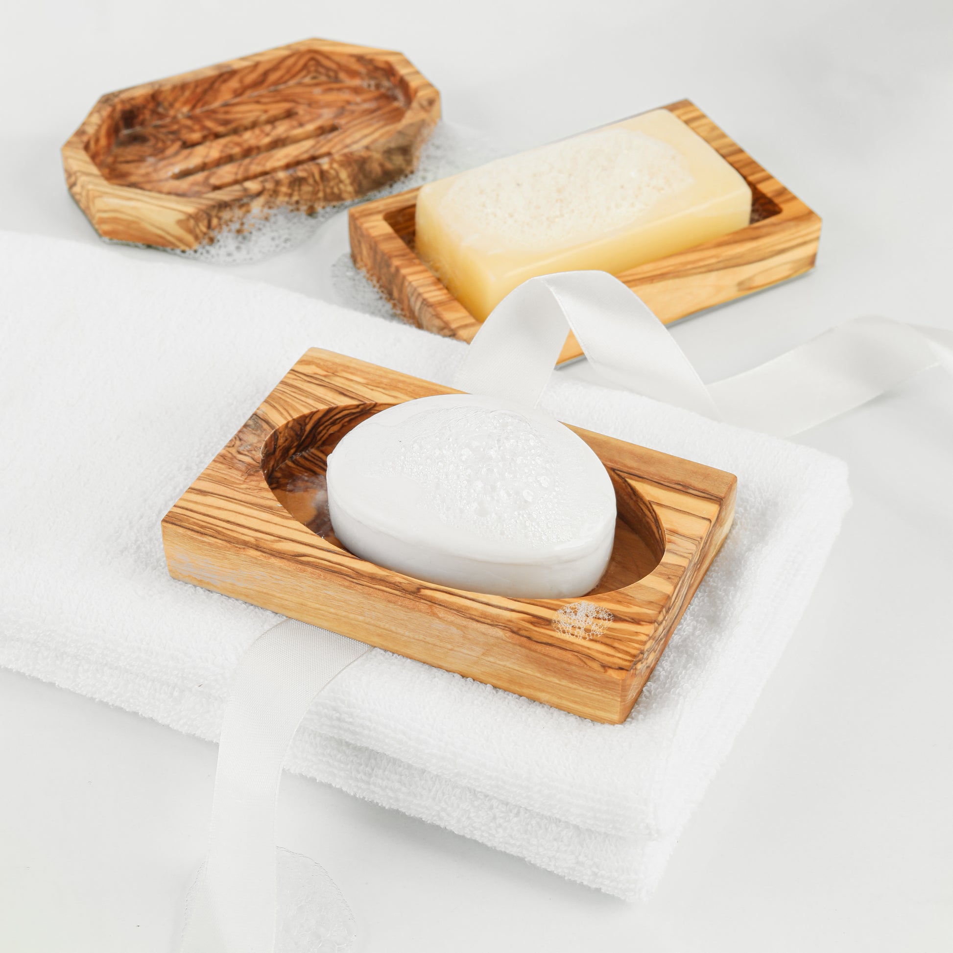 Ekologická mydlová miska z olivového dreva – prírodná ručná výroba – YEVA.sk