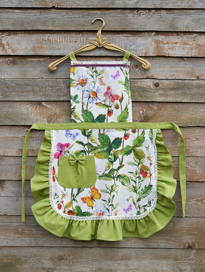 Kvetinová zástera s volánmi – ideálny darček pre ženy