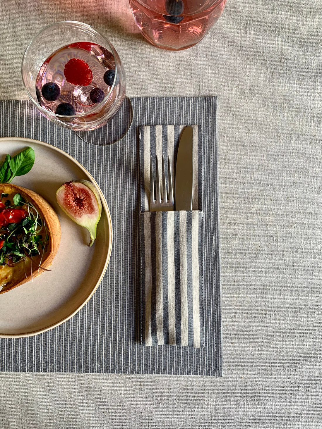 Textilný držiak na príbory s potlačou – ekologický produkt