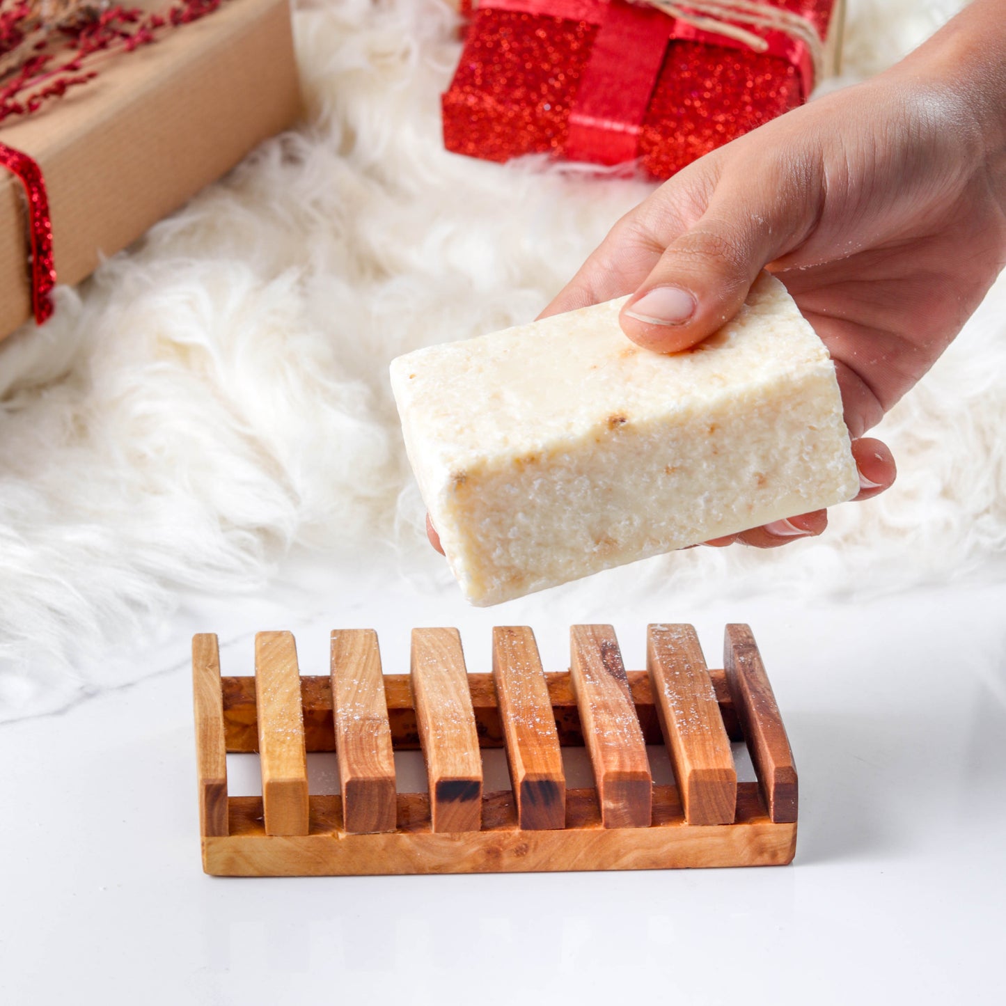 Obdĺžniková mydlová miska ručne vyrobená z olivového dreva