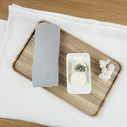 Béžový bavlnený uterák s pútkom – jemný a savý textil